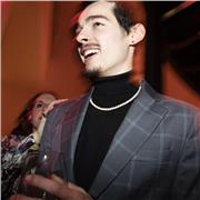 Sono bilingue, ti aiuto con la pronuncia corretta