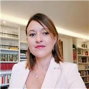 Giornalista laureata in lettere moderne offre ripetizioni di Latino