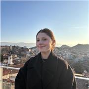 I am a patient, organized, and communicative English instructor who values clarity, structure, and real progress.