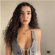 Sono da poco laureata in scienze dell’educazione e sto continuando gli studi di specializzazione presso la Federico II.