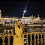 Licenciada en lenguas extranjeras. Traductora e intérprete. Profesora de inglés con más de 7 años de experiencia