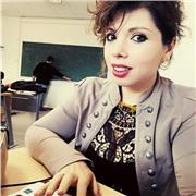 Insegnante privato in materie scientifiche, autrice teatrale, attrice diplomata, mental coach, appassionata di Fisica