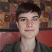 Étudiante titulaire d'un bac littéraire, et passionnée par la littérature, je serai ravie de donner des cours en Bourgogne pour vous faire progresser dans votre pratique du français