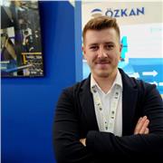 Ich biete qualifizierten Englischunterricht für alle Altersgruppen und Lernniveaus an