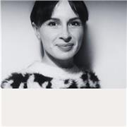 Laureata in lingue offre lezioni per bambini, ragazzi e adulti su lingue straniere e materie classiche