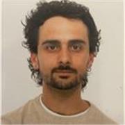 GRADUADO EN BELLAS ARTES Y MÁSTER EN PINTURA, BUSCO DAR CLASES CON LAS QUE COMPAGINAR MI LABOR CREATIVA