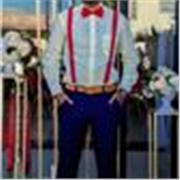 Professeur d’Anglais certifié internationalement et spécialiste de l’enseignement en ligne et des adultes. J’enseigne en ligne.