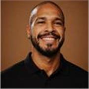 Profesor de apoyo en logística, comercio internacional y administración, con Máster en Logística y experiencia en empresas