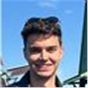 Estudiante de medicina titulado en bachillerato científico, con capacidad para dar clases de cualquier asignatura. Nota bach: 10