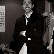 A multilingual graduate giving lessons tailored to skill level and leaning needs