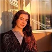 Joven responsable, ofrezco clases de refuerzo de Educación Primaria. Además de servicio de canguro si la familia lo necesita.