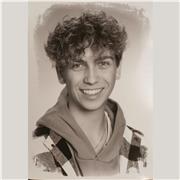 HTL-Absolvent, der Physik und Chemie in allen Altersgruppen unterrichtet