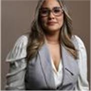 Professora licenciada, mestre, especialista em Educação Inclusiva. Experiência para empresas, universitários, educação de jovens e crianças. Atua também com neurodivergência. Possiblidade de Consultoria e orientações para pais e responsáveis. Profissional