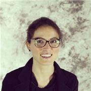 Pianista laureata al conservatorio di Vicenza impartisce lezioni di pianoforte a bambini e adulti