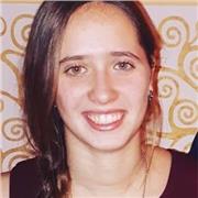 Studentessa di chimica e tecnologie farmaceutiche offre lezioni private di chimica e scienze