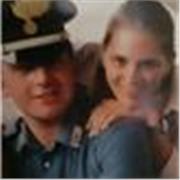 Se cerchi un ottimo insegnante d'inglese online, contattami. Sono in Canada! 