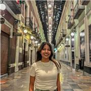 Maestra de apoyo especializada en materias de ciencias exactas para formación de educación básica como matemáticas