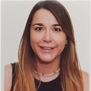 Profesora con experiencia trabajando en academias, programas de apoyo educativo en colegios y extraescolares con nivel b2 de inglés. Puedo dar clase hasta alumnos de 1 de la Eso