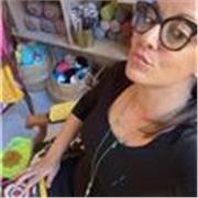 Técnico en artes plásticas y modelismo de indumentaria; Profesora de Patronaje y Confección con mas de 3 años de experiencia. 