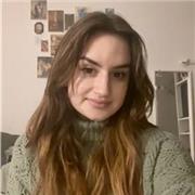 Étudiante sérieuse prête à aider au mieux vos enfants pour leur réussite scolaire