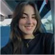 Profesora con nivel de español nativo e inglés nivel C1 ofrece clases online de inglés.
