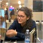 Laureanda in scienze internazionali e diplomatiche, faccio lezioni di italiano