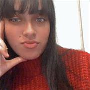 Soy una chica que puede dar a gente que lo necesite idiomas como español o arabe