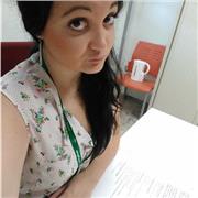 Maestra de Educación Especial y Psicóloga. 
Centrada en necesidades educativas especiales en todo tipo de trastornos, mediante lenguaje oral y signos. Y materias básicas para alumnado de primaria