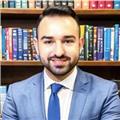 Her yaştan öğrenciye ders veren İngilizce öğretmeni
