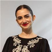 Cantante turca laureata in canto jazz offre lezioni di repertorio jazz, solfeggio e ear training a Roma e online