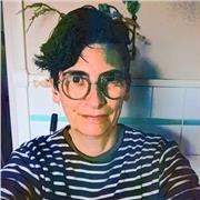 Je propose des cours particuliers de dessin académique et peinture, à de jeunes adultes désireux d'entrer en prépa artistique ou à des adultes pour le loisir.