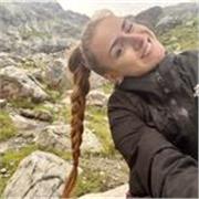 Ciao, sono Giulia e sono laureata in Scienze Infermieristiche, e diplomata in Biotecnologie Sanitarie+medioalto livello di inglese