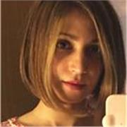 Soy, una profesora de arte titulada con más de 12 años de experiencia, especializada en clases de dibujo. Estoy emocionada de ofrecer mis servicios a domicilio en Barcelona, brindando una experiencia educativa personalizada y conveniente.