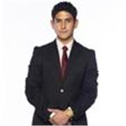  Graduado en Relaciones Internacionales  con un MBA en Comercio Exterior. Doy clases de inglés (C2). 