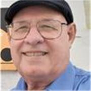 Licenciado en Física y máster en ciencias de la educación con 45 años de experiencia en diferentes enseñanzas