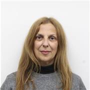 Introducing Nieves: Your Expert Tutor for Spanish Conversations and Photography Courses!