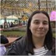 Soy maestra de Educación Primaria, con experiencia real en aula y como profesora particular, y ofrezco apoyo educativo y refuerzo