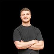 Professional Chef and Nutritionist (BSc) teaching adults how to create the tastiest home-cooked dishes to please any crowd