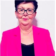 Deutschlehrerin/Professorin aller altersguppen unterrichten. Unterstützung in allen Bereichen – technisch, medizinisch, Energie, F