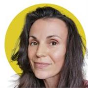 20- letnie doświadczenie w projektowaniu oraz 10-letnie w nauczaniu