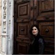 Docente di Matematica impartisce ripetizioni a studenti delle medie e delle superiori