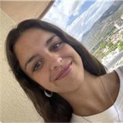 Estudiante universitaria con matricula de honor en Bachillerato se ofrece a dar clases de Lengua Castellana y Literatura.