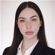 Engagierte Nachhilfe mit Struktur, Geduld und klarer Lernstrategie