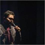 Profesor de teatro con experiencia en educación artística y montajes teatrales. Énfasis en expresión corporal y verbal