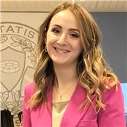 Ciao a tutti, il mio nome è Alessia e sono una laureata in Scienze Politiche. Offro lezioni di diritto per ragazzi di scuole superiori e studenti universitari. Lezioni online efficienti con differenti metodi di apprendimento progettati ad hoc per ogni stu