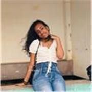 Insegno inglese con passione e dedizione. Oltre alla lingua inglese, supporto gli studenti anche in italiano, geografia, storia e