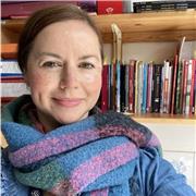 I'm a warm, creative teacher experienced in Primary education and drama.