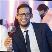 Lavoratore e laureato nel settore informatico impartisce lezioni di inglese