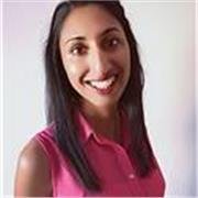 Profesora británica de ingles y Examinadora para exámenes Cambridge