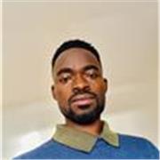 Erfahrener DaZ-Dozent bietet individuellen Deutschunterricht für schnelle Lernerfolge.